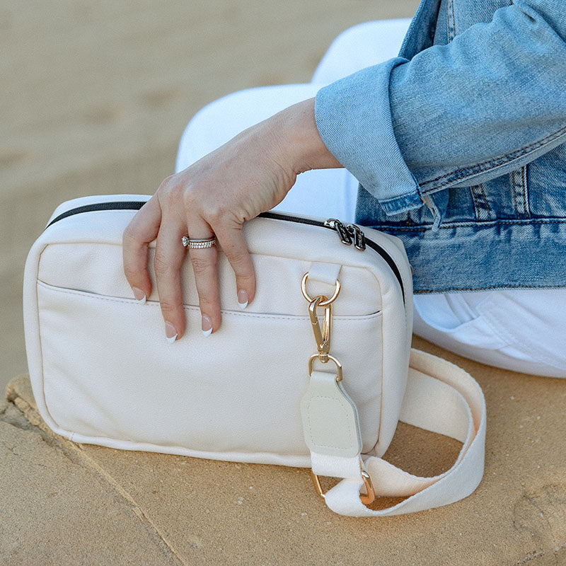 Ivy Dayz On-the-Go Medication Handbag - SURVIVAL